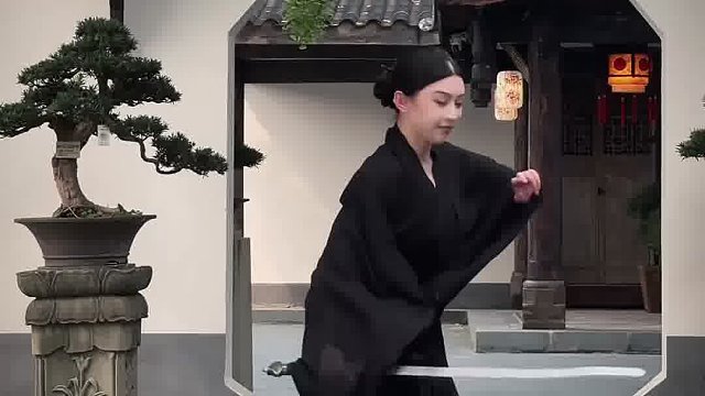 “一曲定重楼 一眼半身筹”