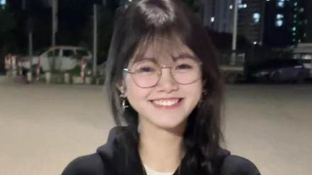 生活真是爱恨交织围巾 痛不欲生煎包 悲喜交加煎蛋 心乱如麻婆豆腐 泪如雨下面条 心如止水煮肉片 漏网之鱼香肉丝 一败涂地三鲜啊