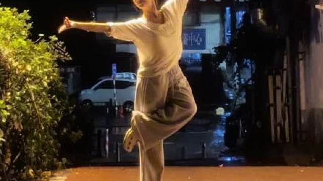 自由和快乐是生活的最高旨意 原创编舞：