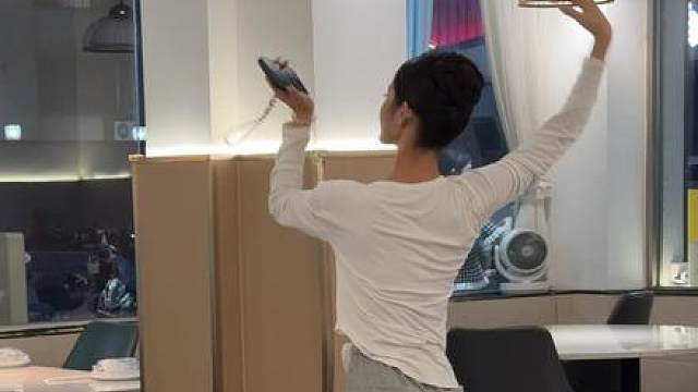 扒完这个舞蹈再吃饭