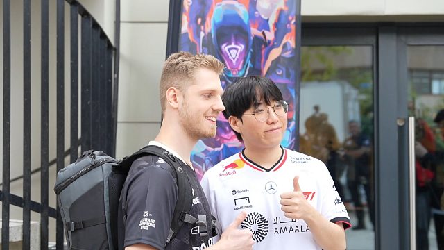 困境中坚守，破晓时绽放 // DLOG vs T1