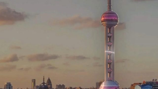 太好了是东方明珠，我们有救了！