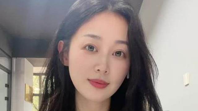 你也偷偷地望着我