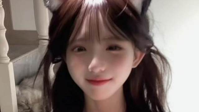 低...低血...糖了，头....头好晕.....甜...甜妹加一下