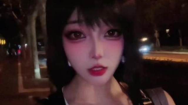 我是老实但我没说不看…咳