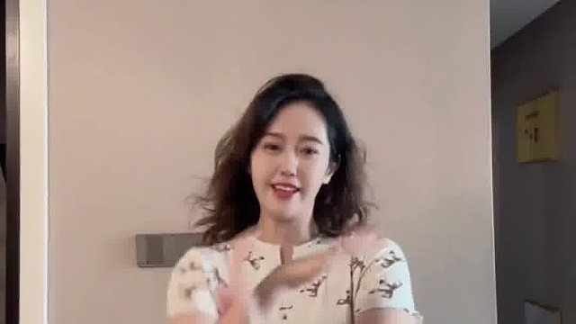 客官不可以，都怪我生的美丽