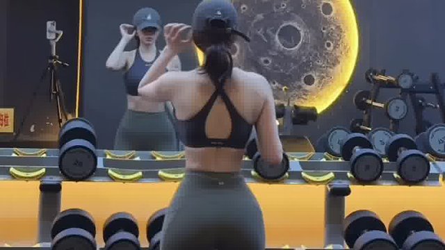 不回你信息很正常啊 又不是你给我买的手机