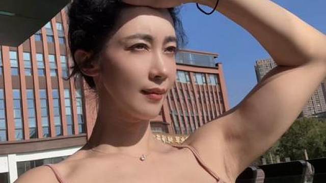 人生是由无数个热烈的夏天组成的