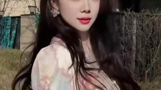 街拍小姐姐穿搭秀