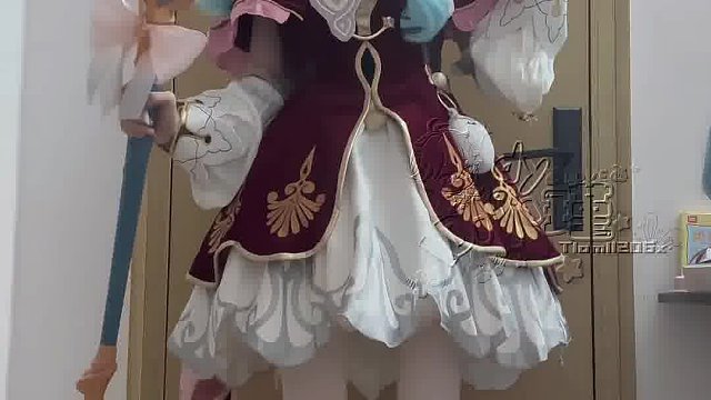 满课还要更新这个小瑾很乘了…