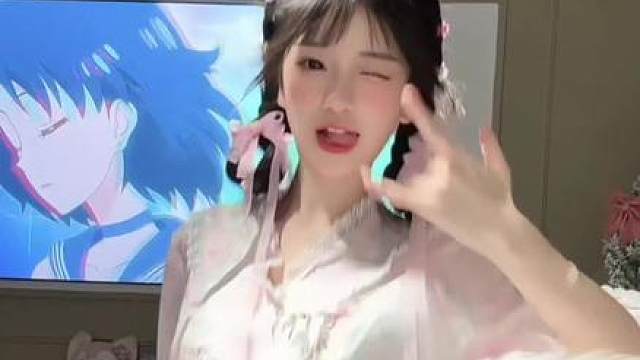 甜妹就该配硬曲