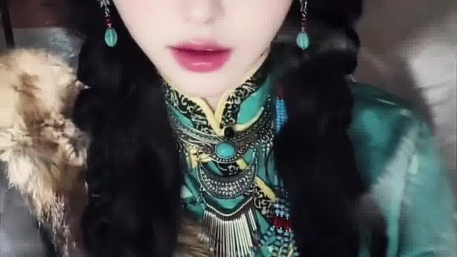 我不爱无聊人间 只偏爱你眉眼