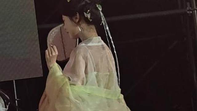 虾在虾说什么呢