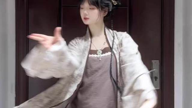 “我应该在江湖悠悠，应该饮一壶浊酒”