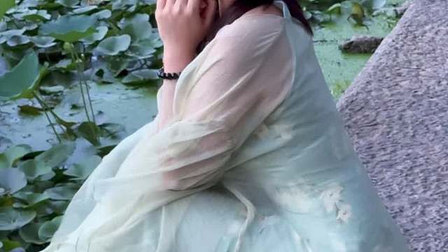 我爱你苍凉双眼留有余温