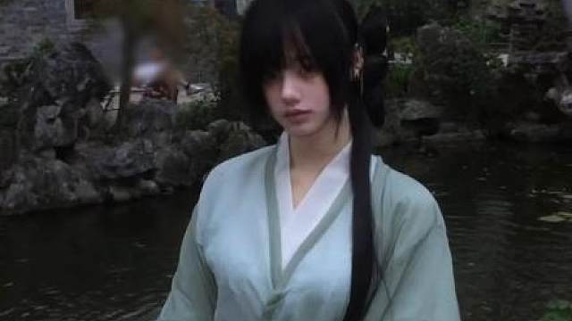 雨纷纷 旧故里草木深