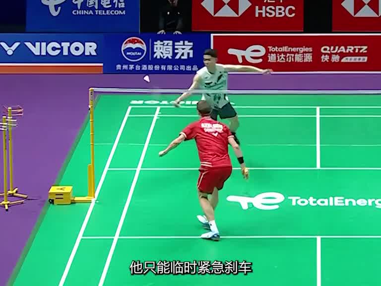 李梓嘉再现乌鸦坐飞机打出反手杀