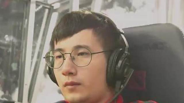 何时我们才能再喊出我们LGD是不可战胜的！咚咚咚！咚咚咚！