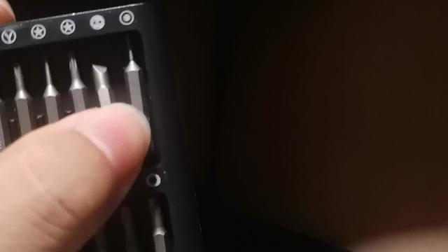 德力西DWGR2912螺丝刀套装开箱附仿小米款对比