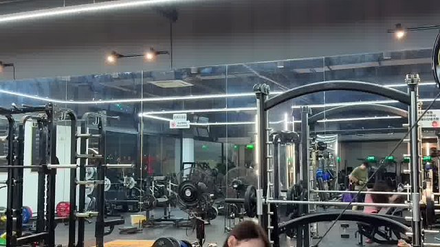 在路上看见帅哥 该怎么搭讪啊