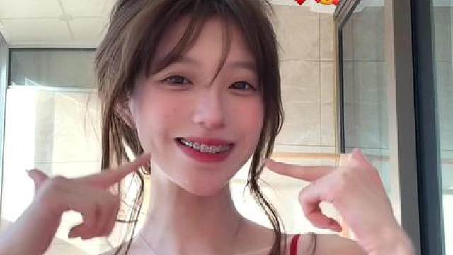 脸颊是谁的唇印