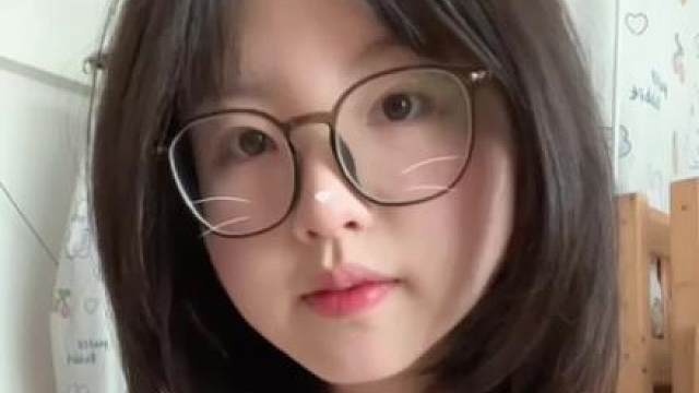 Dear all 当你们看到这个视频的时候，我已经坐上了回郑州的列车