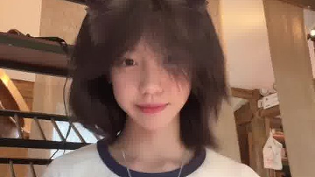 这个头发丑丑的