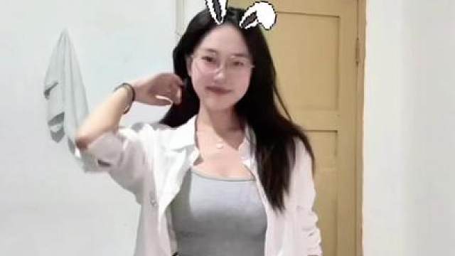 洗澡拖延两小时，五分钟跳完手势舞