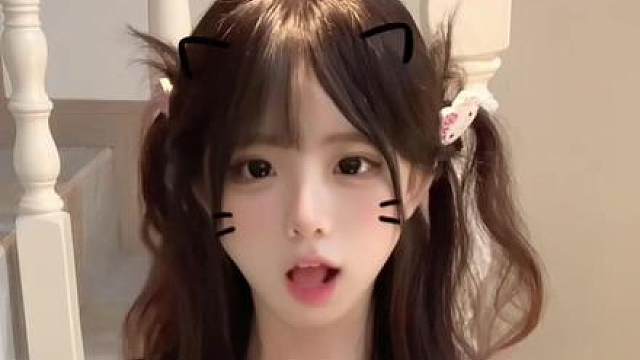 我本来长这样ovo 后来被打了一拳 变成了Ovo