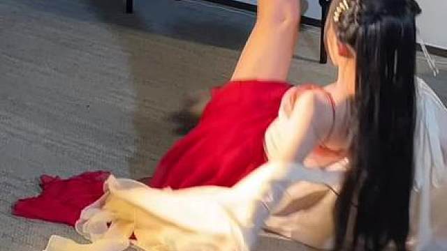 喜欢和你玩 有种逗小狗的感觉