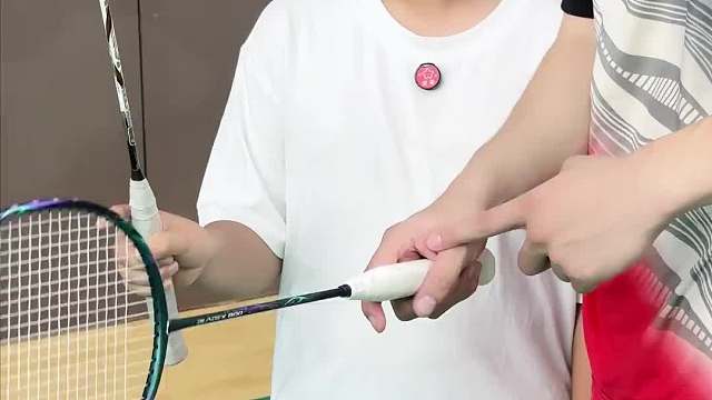 带轩轩挑战体验100种运动之羽毛球