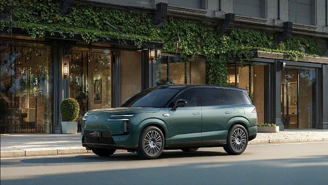 腾势N8L预售发布会很成功，都聊到点子上了，所以我预计这款车大概率要成了。