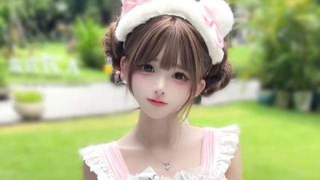 我没卖萌呀 我有个人格就是很萌 心情好了她就会出来 可能我本来就挺萌的