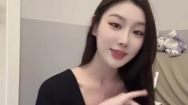 是不是又在偷偷看我