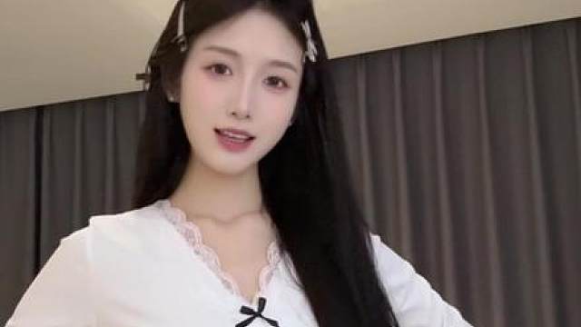 不会卖萌的不要和我说话了 我看到冰冷的文字聊不下去