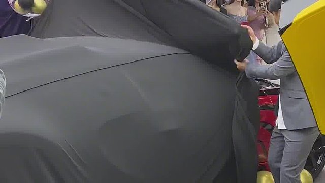 小小酷和集梦会长黑豆一起揭开神秘面纱布加迪