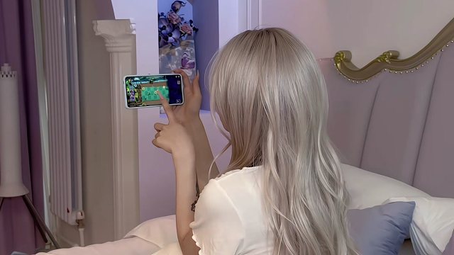 僵尸看见了你的脑子，失望的走开了？？