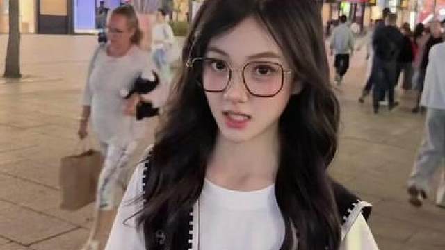 一起跳这个简单的手势舞吧