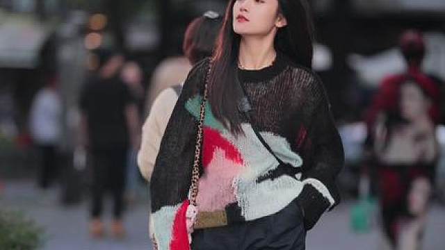 有些身影已走远，却始终在记忆里挥之不去。