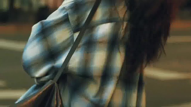 嘴角轻轻上扬 给自己多一份坦然、添一分自信、找到继续前行的勇气……