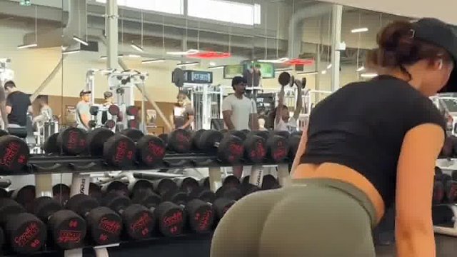 健身为了秀身材