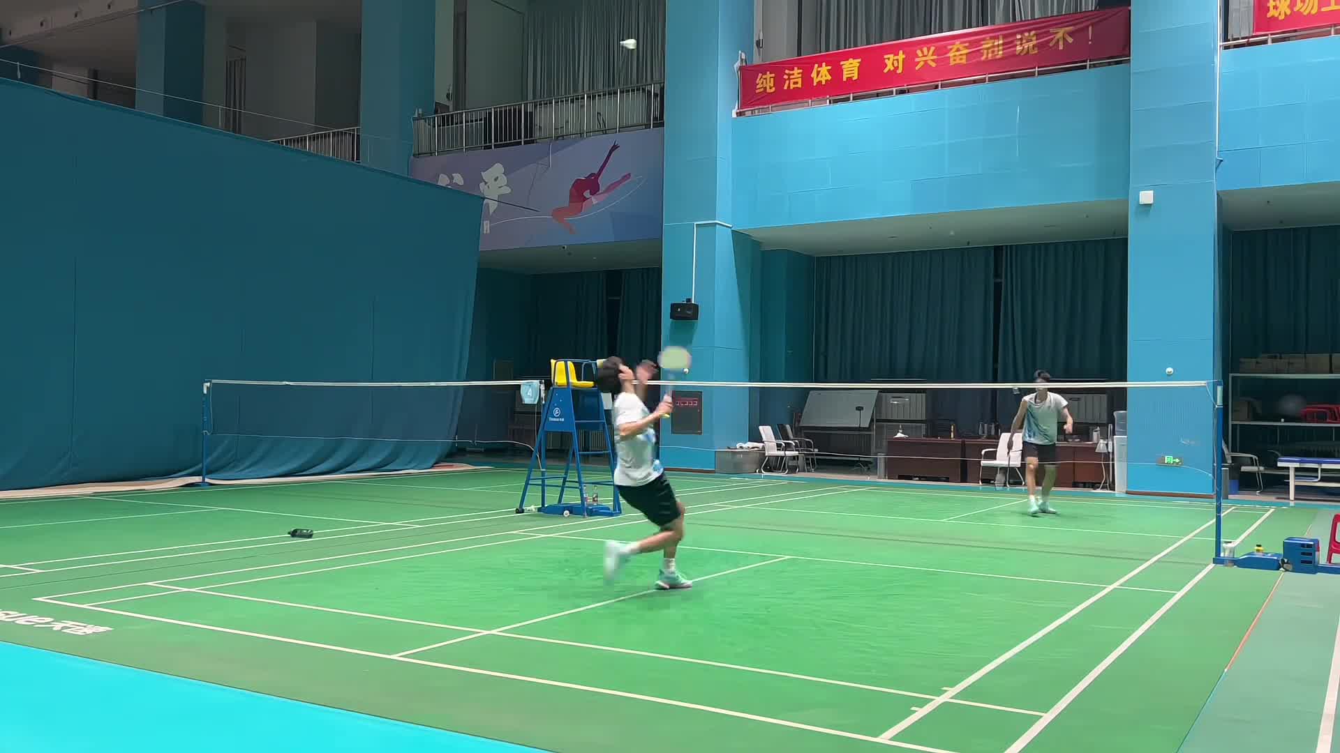 忙碌先生依旧很忙碌 话匣子小姐也变得沉默