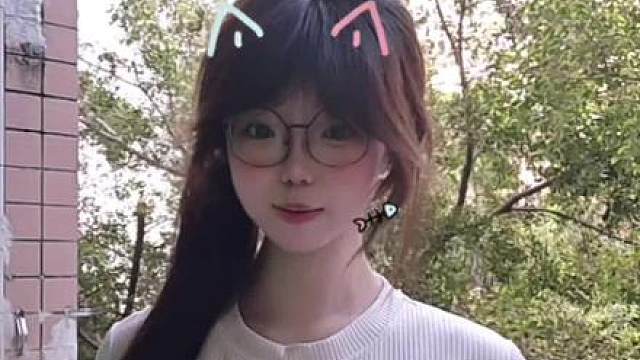 你一出现 阴天变成晴天ᶻz ₍_ ̫ _₎