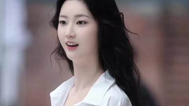 董雨萱仙气儿飘飘偶遇随拍小刘亦菲