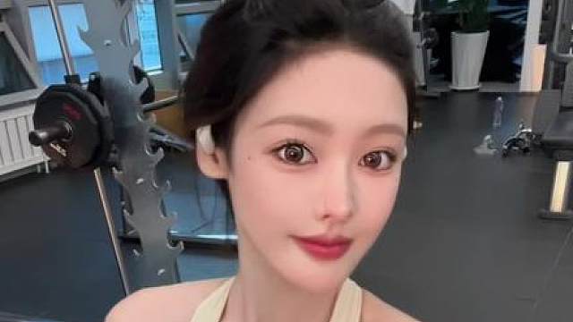 女人不用太漂亮 有点气质就够了