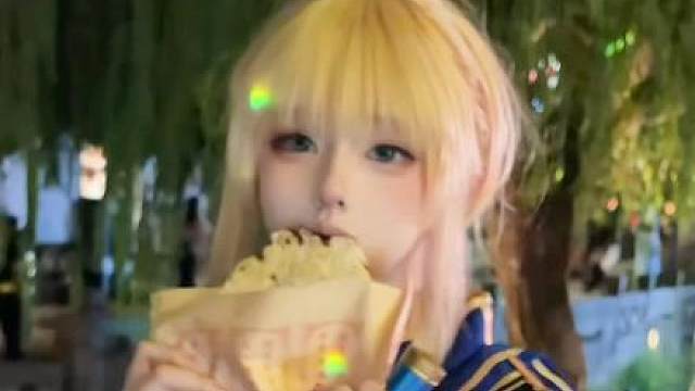 差点撞掉我的饼