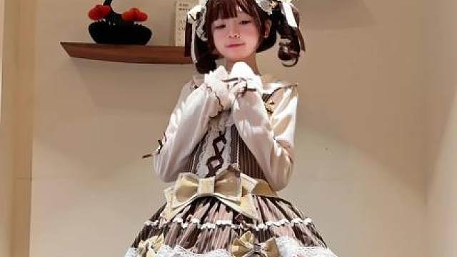 被我这种人缠上是不是很可爱 是不是很无奈 是不是很享受 是不是有时候会想我 是不是后悔没有早点和我说话