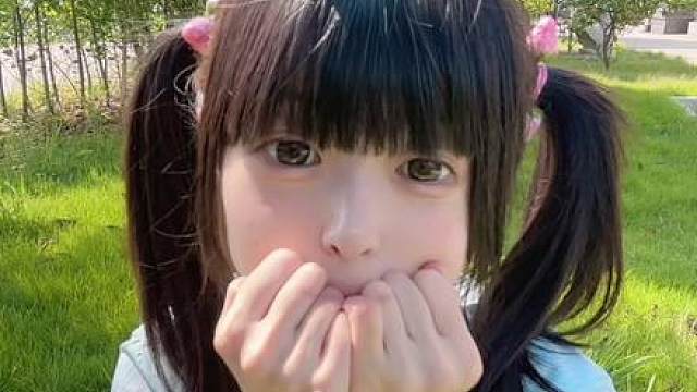 秋天是倒放的春 妈妈昨天买的鲜花ω