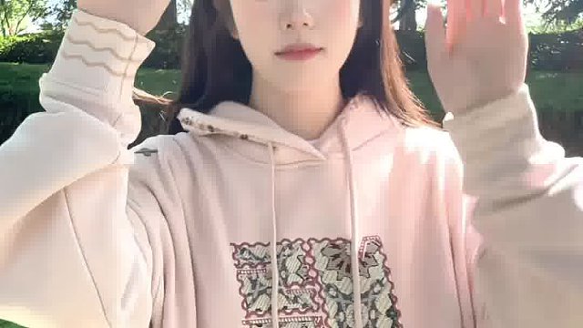 今天是阳光小女孩