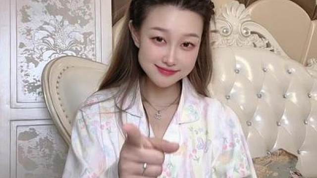 不能忘记你 把你写在日记里 ……